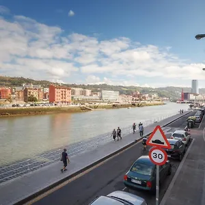 Luminoso Con Vistas A La Ría De Bilbao